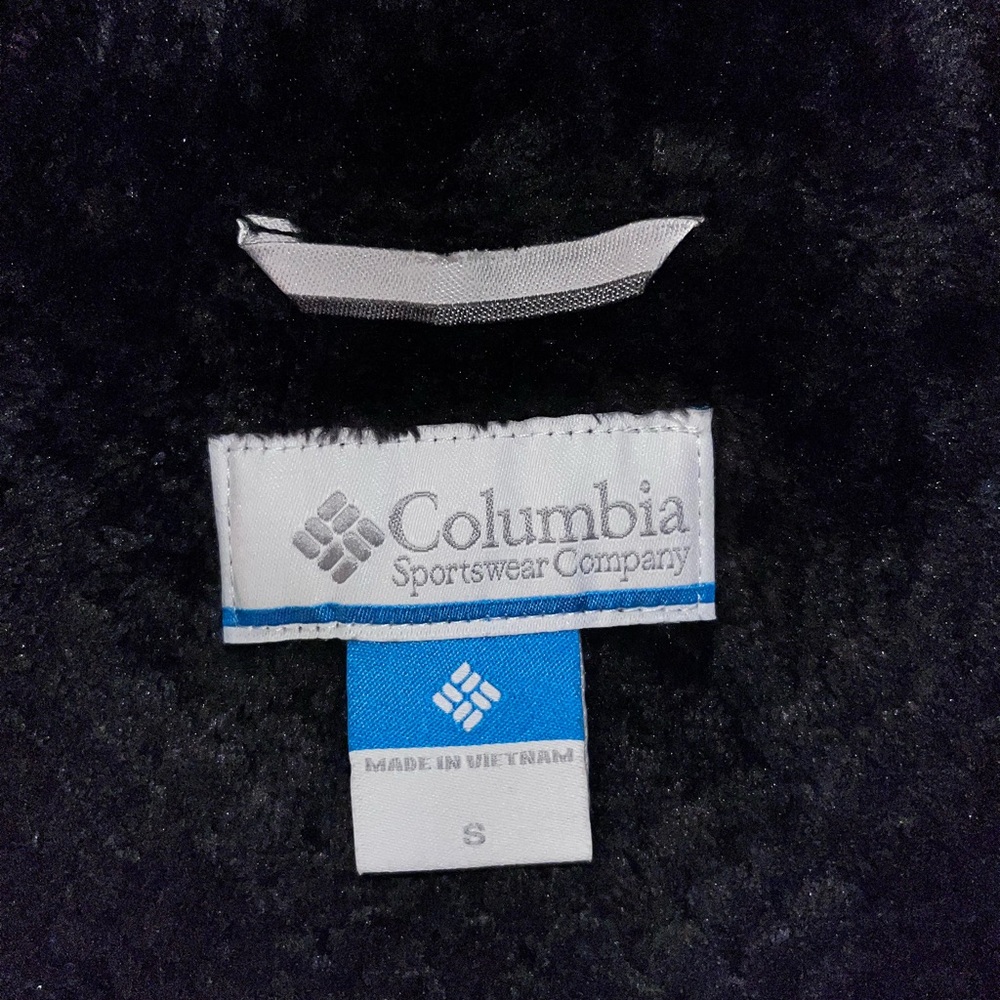 Woman’s Columbia jacket, size sm - Picture 7 of 7